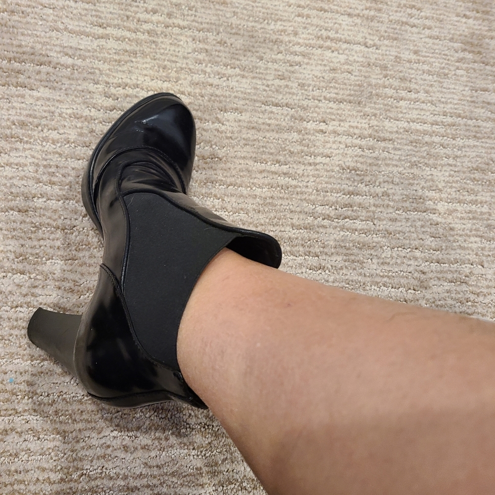TODS ANKLE BOOTS/ Size 37.5 - Picture 12 of 14